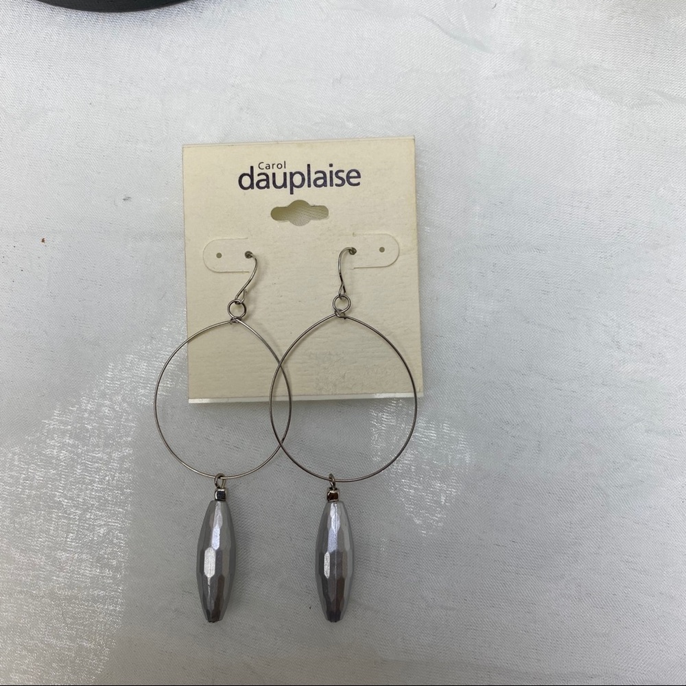 Carol Dauplaise Hook Backing Oval Drop Earrings - Picture 3 of 6